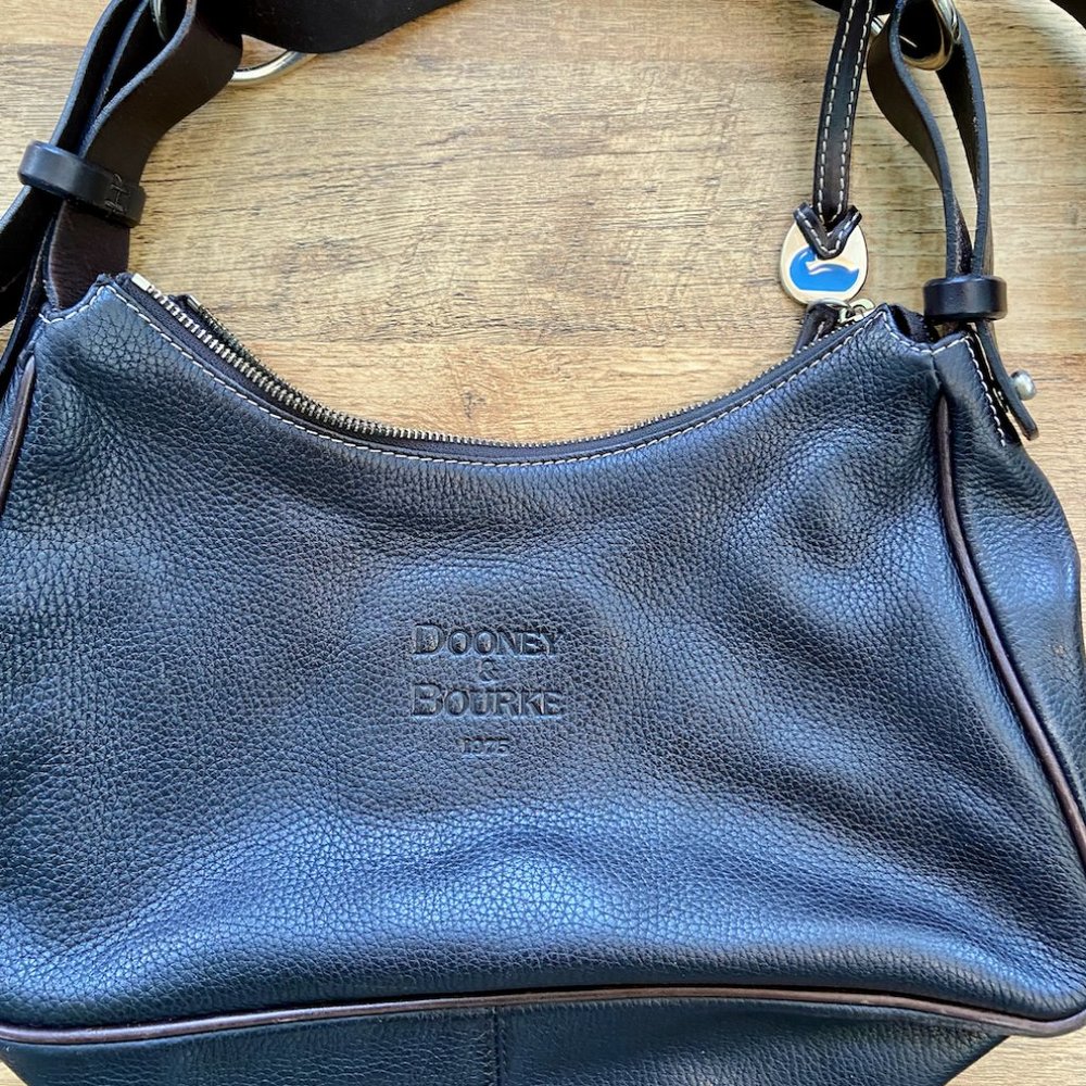 Vintage Dooney & Bourke Purse (Dark Brown)